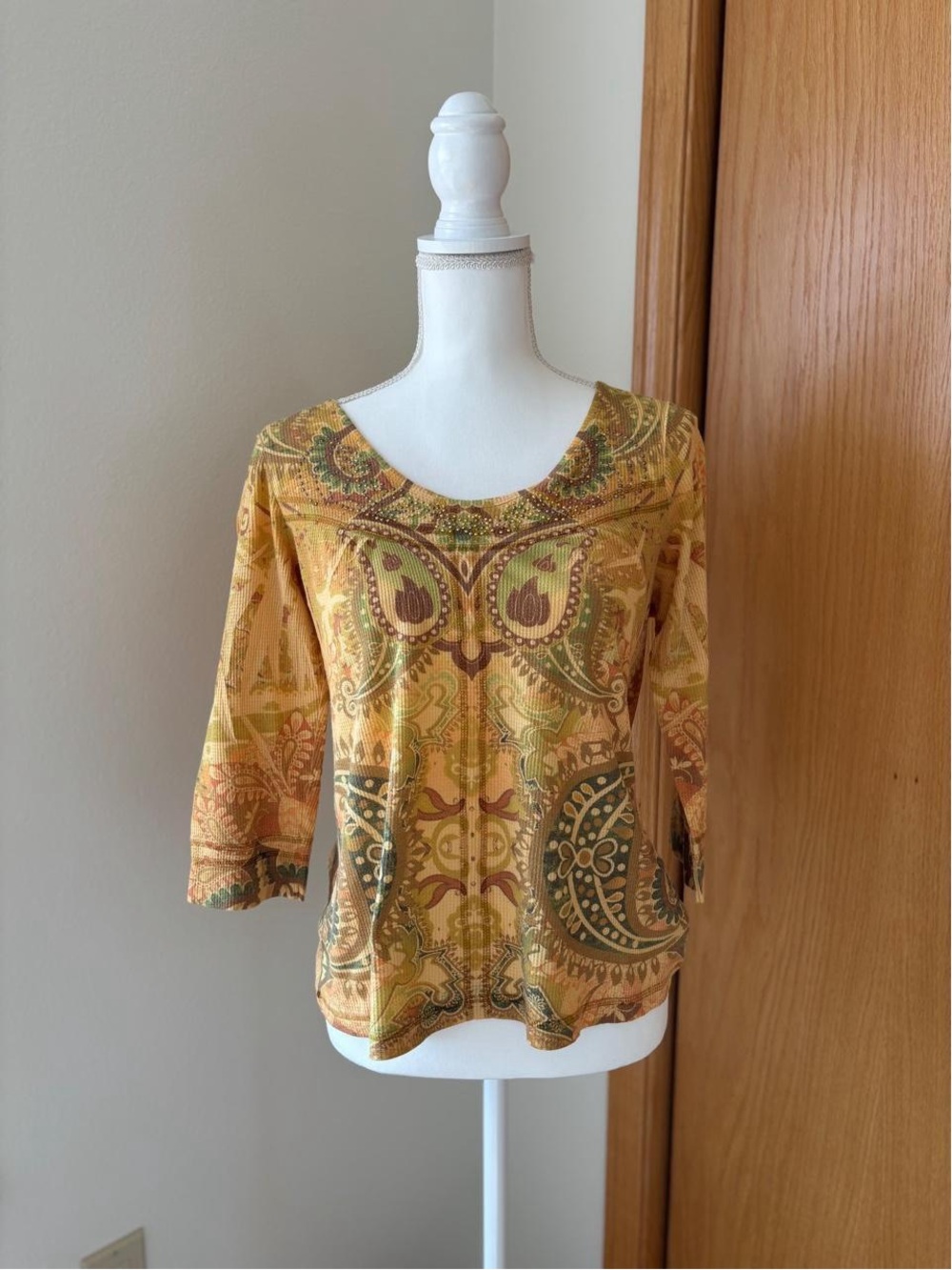 Y2K Boho ONE WORLD Golden Yellow Paisley Scoop-Neck Long Sleeve Top